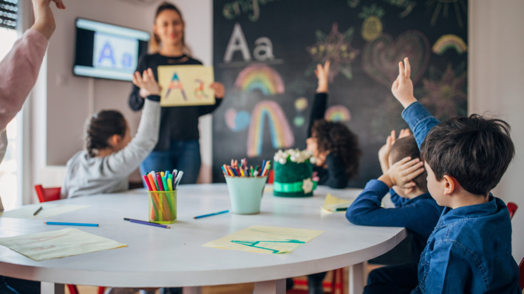 Manejar el estrés del cambio de rutina no implica eliminar la ansiedad por completo. Implica reducir la lucha contra ella.